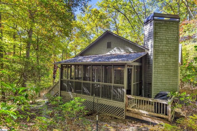 512 Cliff Ridge Drive, Cleveland, SC 29635