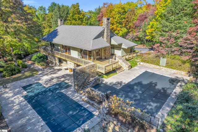 512 Cliff Ridge Drive, Cleveland, SC 29635