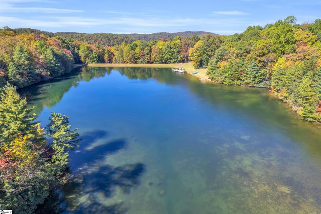 512 Cliff Ridge Drive, Cleveland, SC 29635