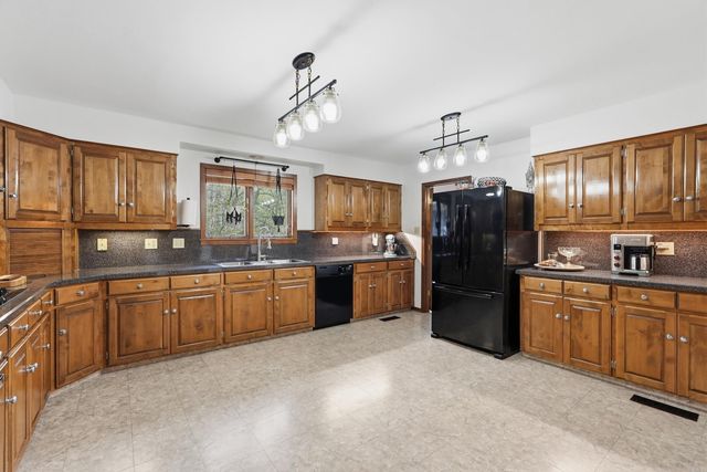 1190 Cambridge Circle, Benton, AR 72019