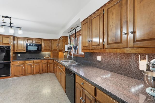 1190 Cambridge Circle, Benton, AR 72019