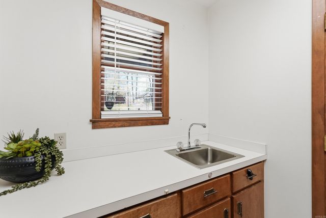 1190 Cambridge Circle, Benton, AR 72019