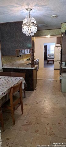 194 Olga, San Antonio, TX 78237