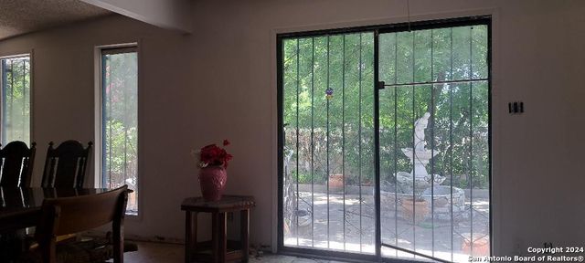 194 Olga, San Antonio, TX 78237