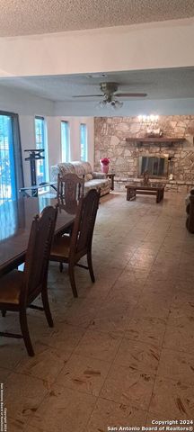 194 Olga, San Antonio, TX 78237