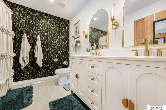 11280 S 200 Avenue, Gretna, NE 68028