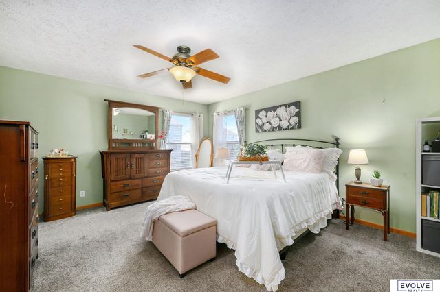 11280 S 200 Avenue, Gretna, NE 68028