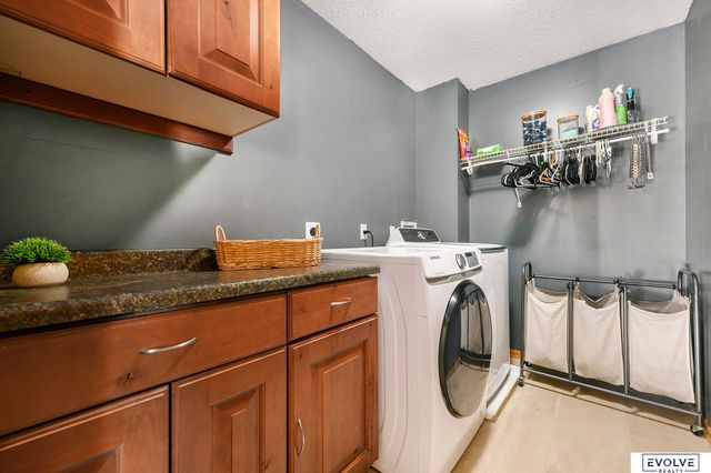 11280 S 200 Avenue, Gretna, NE 68028