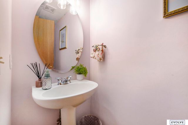 11280 S 200 Avenue, Gretna, NE 68028