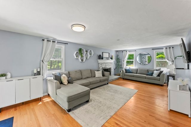 132 Pine St, East Bridgewater, MA 02333