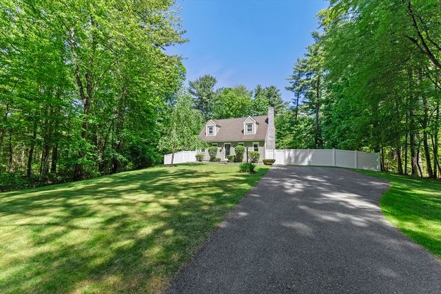 132 Pine St, East Bridgewater, MA 02333