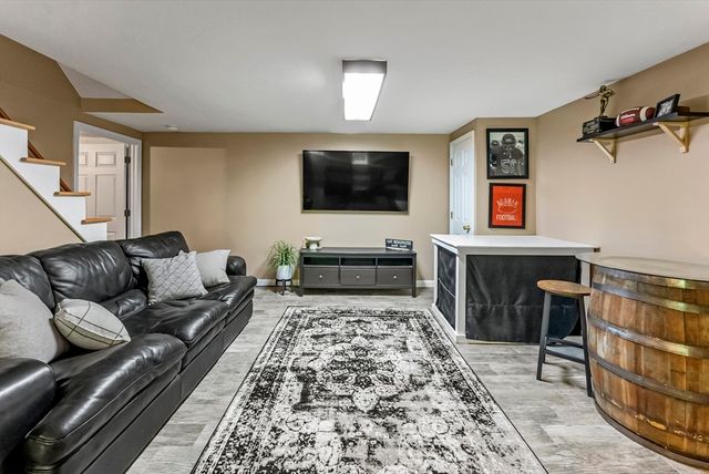 132 Pine St, East Bridgewater, MA 02333