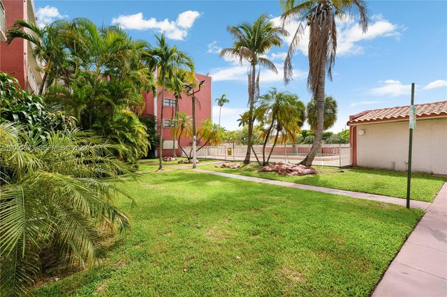8401 NW 8 Street 401, Miami, FL 33126