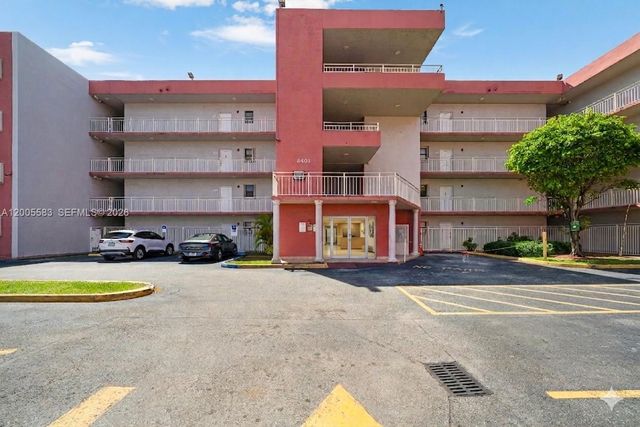 8401 NW 8 Street 401, Miami, FL 33126