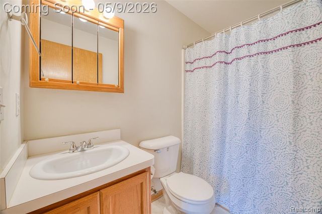 46075 Tallgrass Court, Van Buren, MI 48111