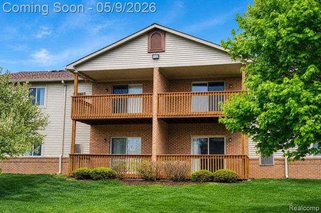 46075 Tallgrass Court, Van Buren, MI 48111