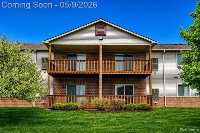 46075 Tallgrass Court, Van Buren, MI 48111