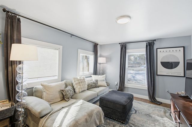 29 Central Street, Derry, NH 03038