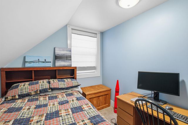 29 Central Street, Derry, NH 03038