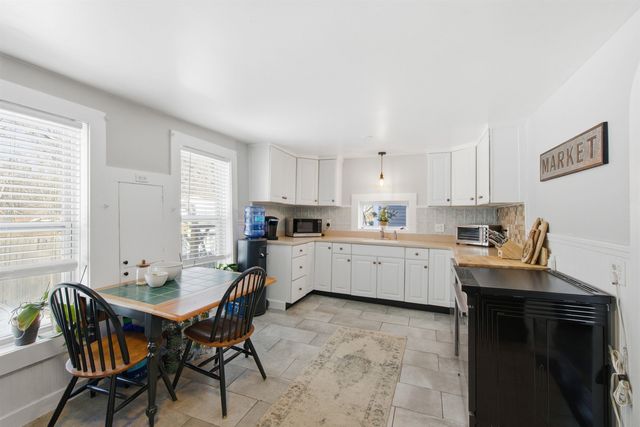 29 Central Street, Derry, NH 03038