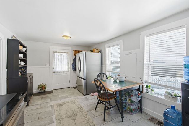 29 Central Street, Derry, NH 03038