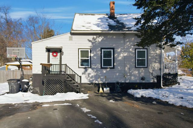 29 Central Street, Derry, NH 03038