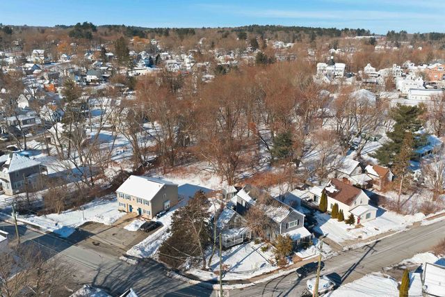 29 Central Street, Derry, NH 03038