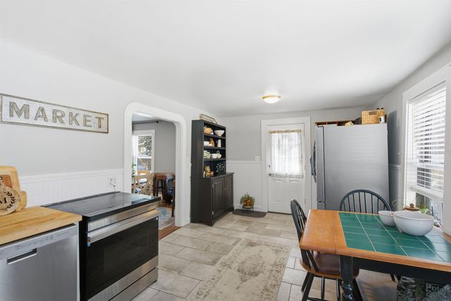 29 Central Street, Derry, NH 03038