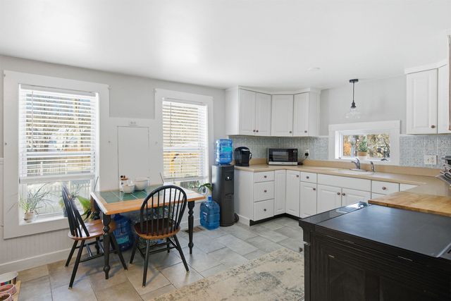 29 Central Street, Derry, NH 03038