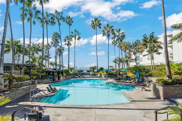 650 The Village 106, Redondo Beach, CA 90277