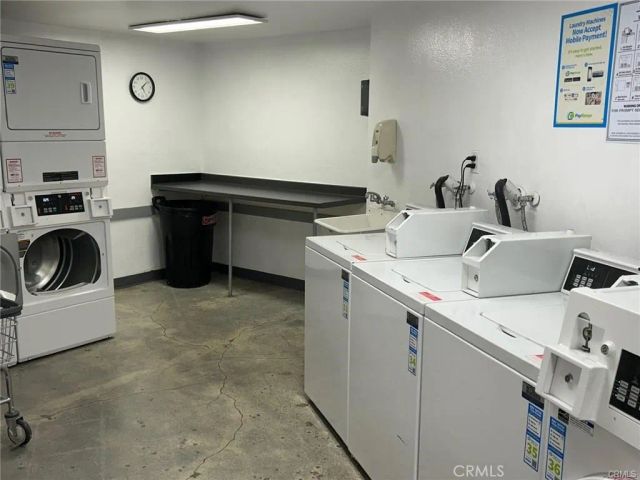 650 The Village 106, Redondo Beach, CA 90277