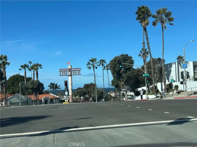 650 The Village 106, Redondo Beach, CA 90277