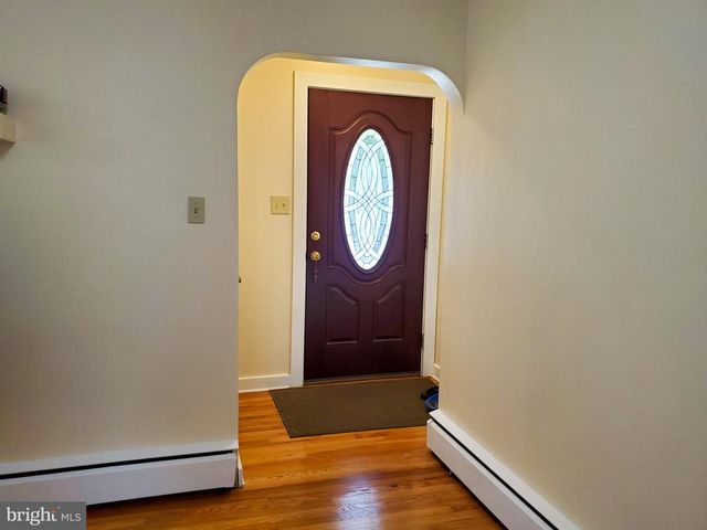 216 W CHESTNUT ST, Cleona, PA 17042