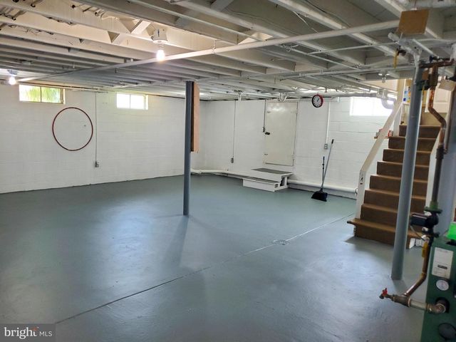 216 W CHESTNUT ST, Cleona, PA 17042