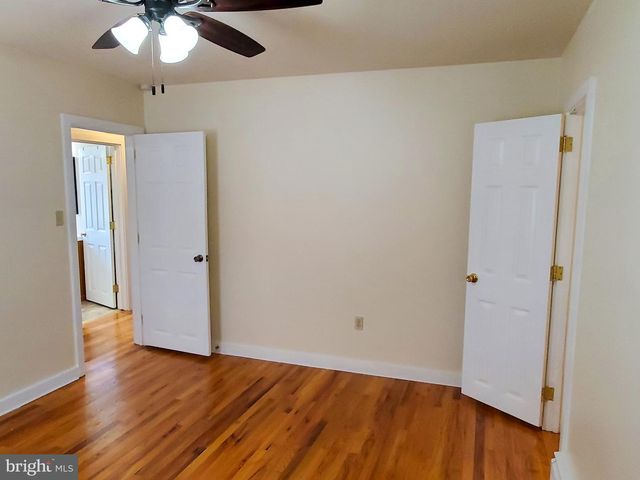 216 W CHESTNUT ST, Cleona, PA 17042