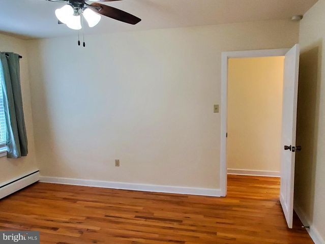 216 W CHESTNUT ST, Cleona, PA 17042