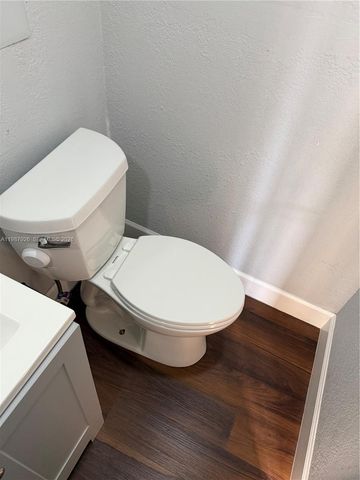 217 E 48th St 2, Hialeah, FL 33013