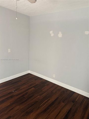 217 E 48th St 2, Hialeah, FL 33013