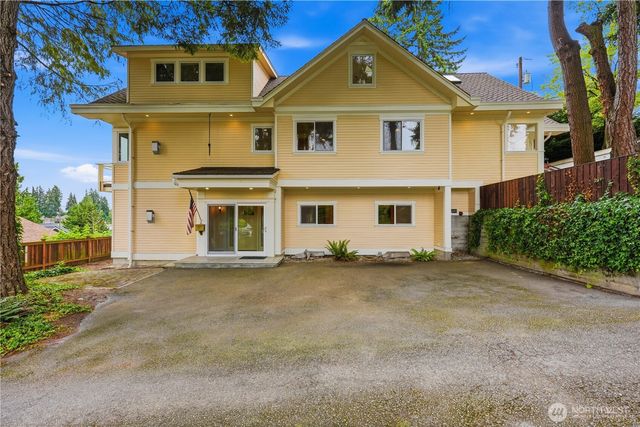 3821 Shelby Road, Lynnwood, WA 98087