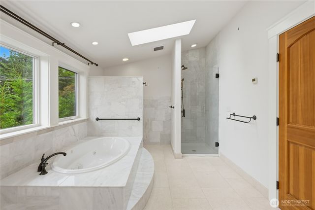 3821 Shelby Road, Lynnwood, WA 98087