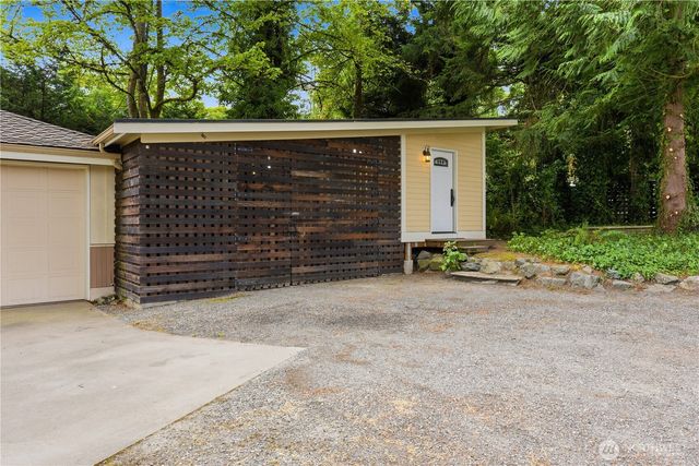 3821 Shelby Road, Lynnwood, WA 98087