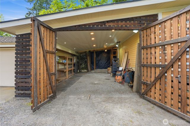 3821 Shelby Road, Lynnwood, WA 98087