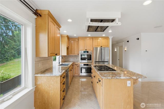 3821 Shelby Road, Lynnwood, WA 98087