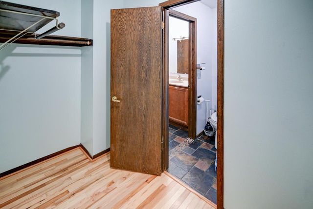 2897 Glacier Valley Road, Fitchburg, WI 53711