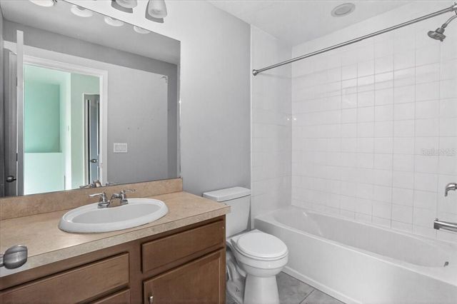 5057 SKYVIEW LANE, Bradenton, FL 34211