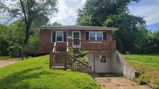 10107 Castle Drive, St Louis, MO 63136