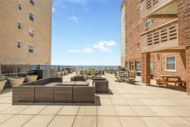 600 Shore Road 6K, Long Beach, NY 11561