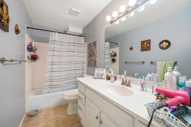 1489 W ARTHUR DR, Provo, UT 84601