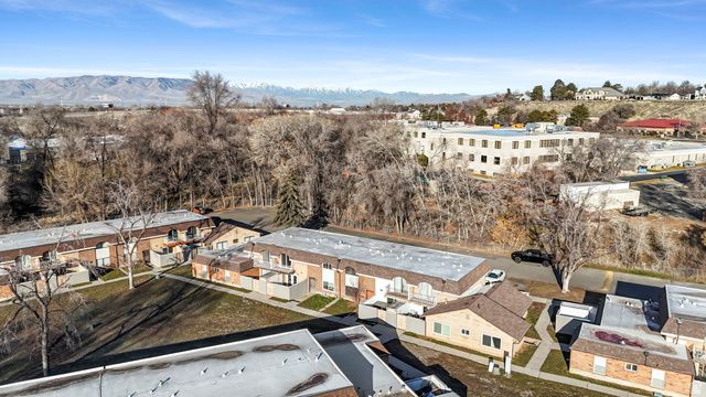 1489 W ARTHUR DR, Provo, UT 84601