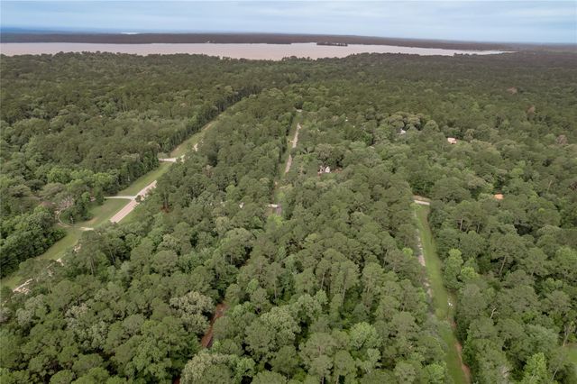 389 Live Oak Drive, Trinity, TX 75862